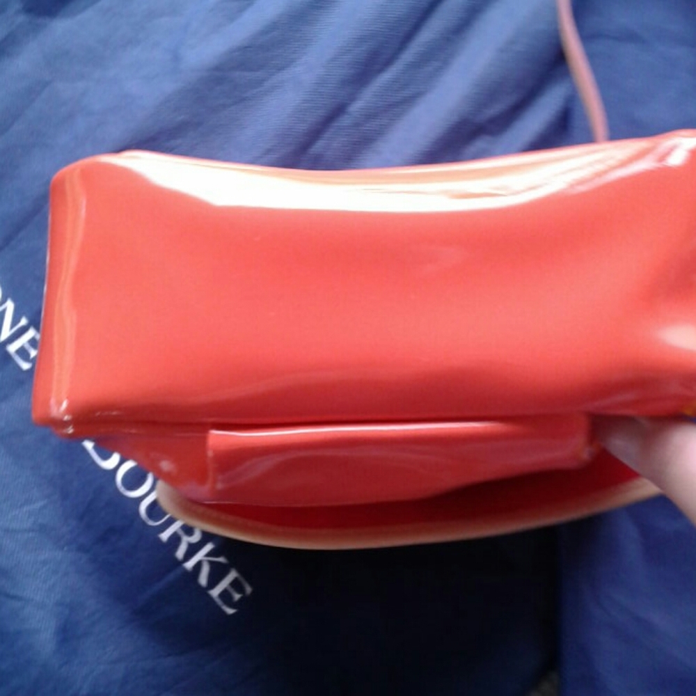 Dooney and Bourke - Picture 4 of 5